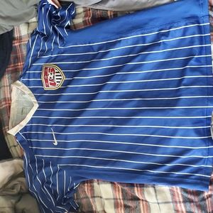 Men's USA soccer jersey